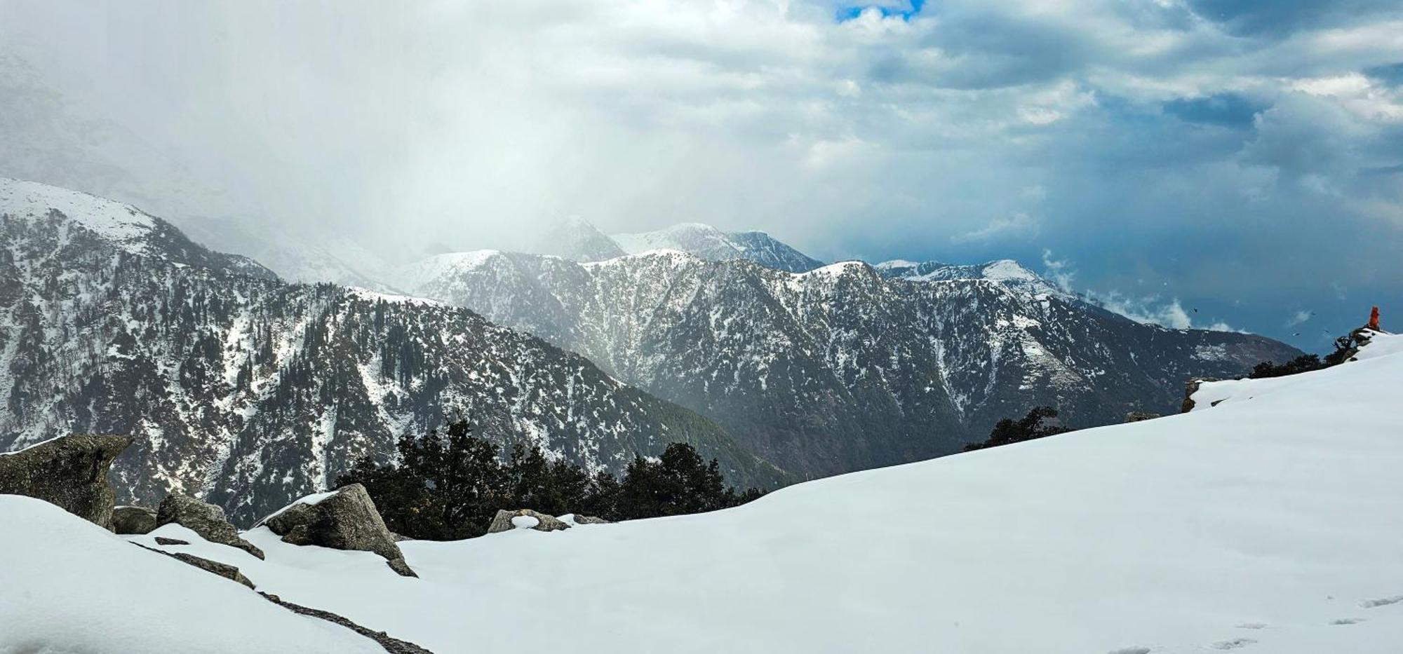 Hotel Starwud Kotagge McLeod Ganj Bagian luar foto